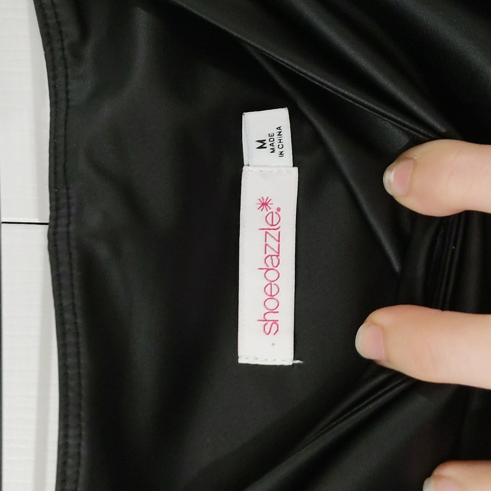 Faux leather high waisted leggings - Picture 4 of 4